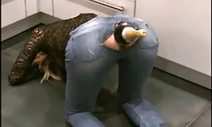 החדרה אנאלית של בקבו ...