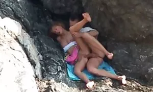 סקס אנאלי HD על החוף ...