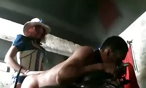 מאהב סטרפון מזיין את ...